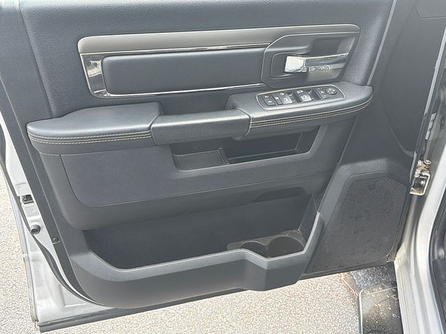 slide-image