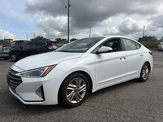 Thumbnail - 2019 Hyundai Elantra