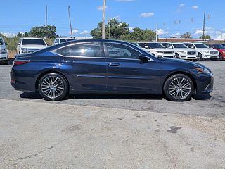 Thumbnail - 2023 Lexus ES