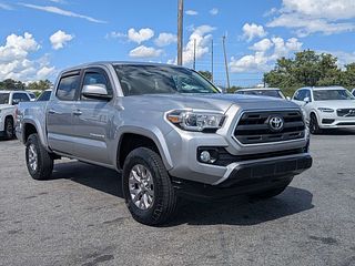 Thumbnail - 2017 Toyota Tacoma