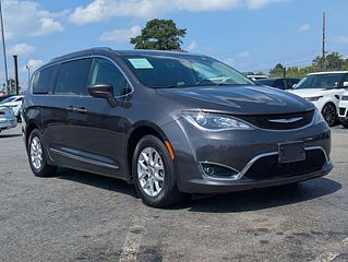 Thumbnail - 2020 Chrysler Pacifica