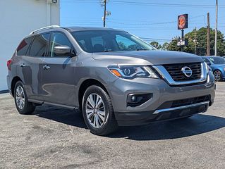 Thumbnail - 2020 Nissan Pathfinder