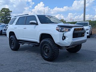 Thumbnail - 2024 Toyota 4Runner