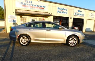 Thumbnail - 2015 Chrysler 200