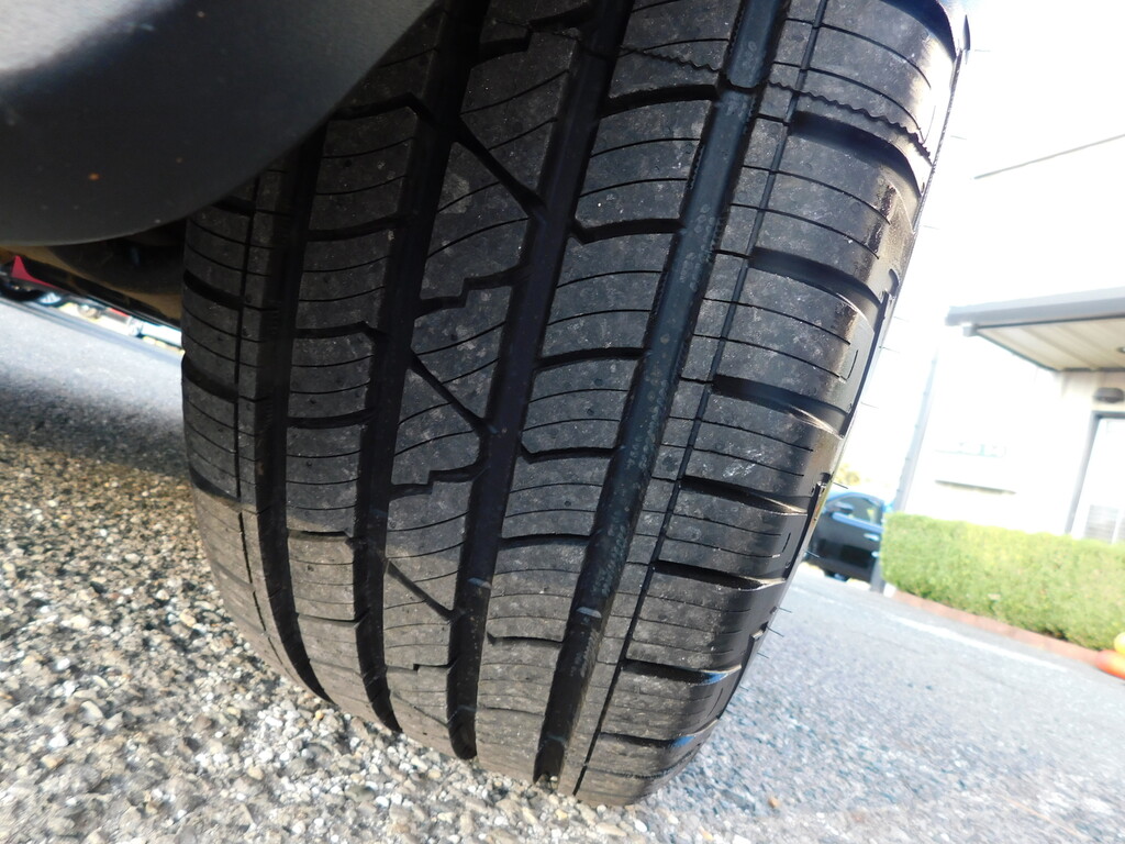 2017 Jeep GRAND CHEROKEE Located at All American Motors slide-image