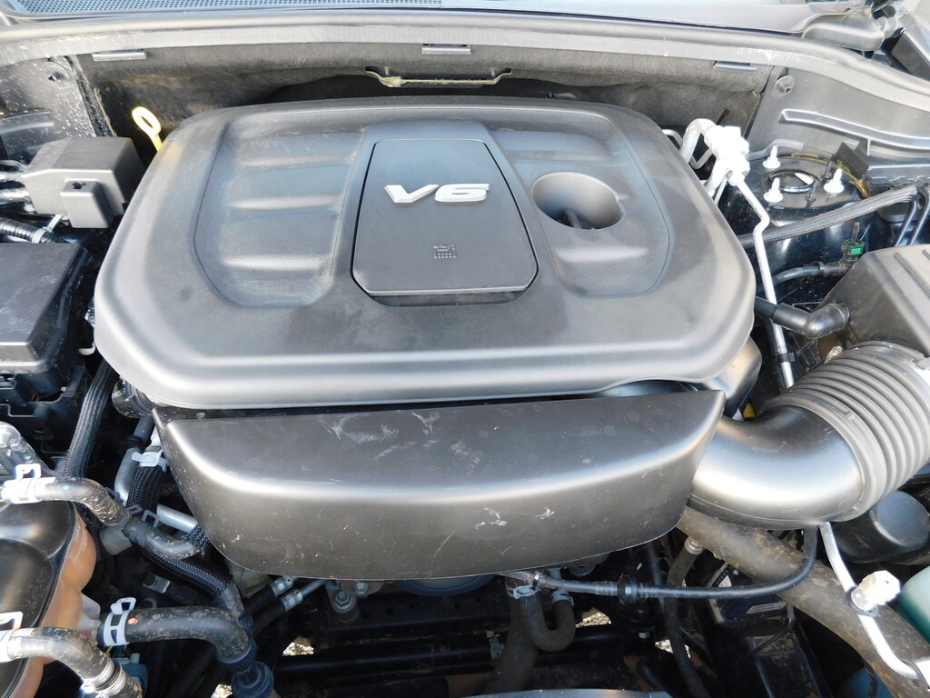 2017 Jeep GRAND CHEROKEE Located at All American Motors slide-image