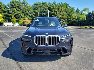 Thumbnail - 2023 BMW X7