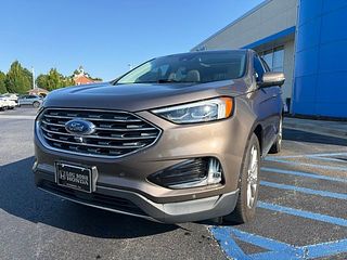 Thumbnail - 2019 Ford Edge