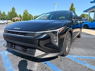 Thumbnail - 2025 Kia K4