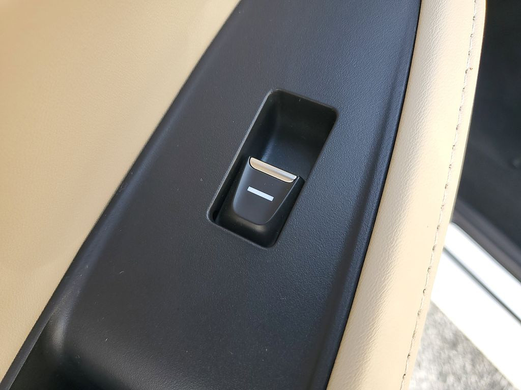 slide-image