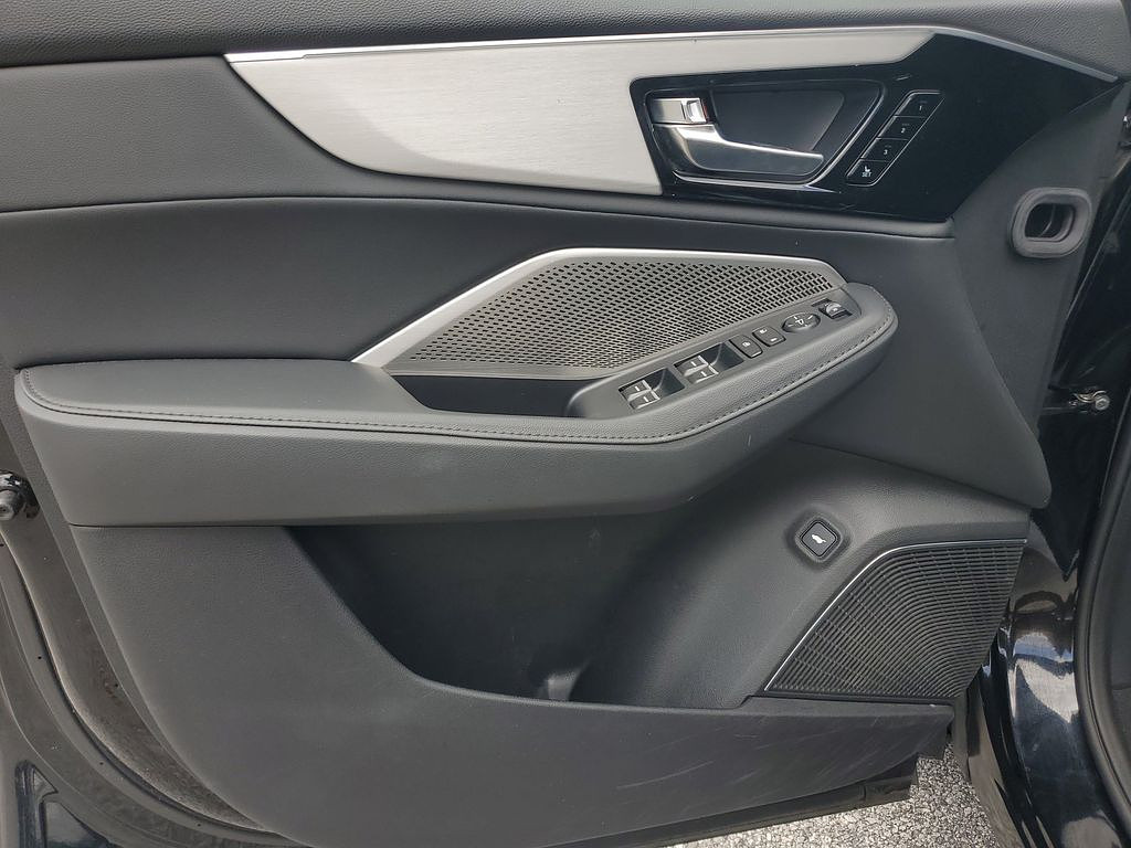 image-17 2023 Acura MDX