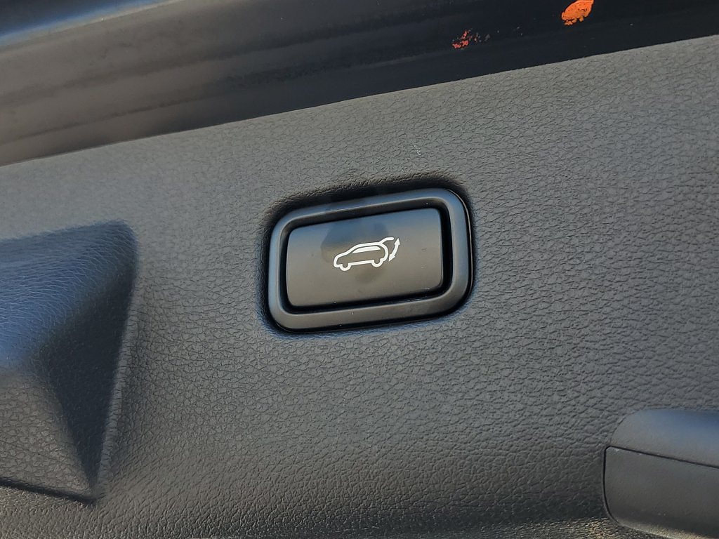 image-9 2023 Kia Sportage