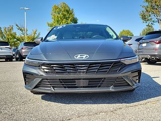 Thumbnail - 2025 Hyundai Elantra