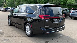 Thumbnail - 2025 Chrysler Pacifica