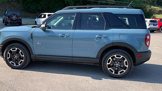Thumbnail - 2023 Ford Bronco Sport