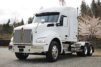 2025 Kenworth T880 Tandem Highway Tractor with 42  Sleeper