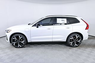 Thumbnail - 2026 Volvo XC60 Plug-In Hybrid