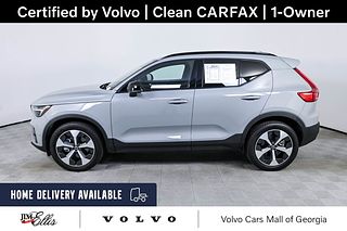 Thumbnail - 2026 Volvo XC40