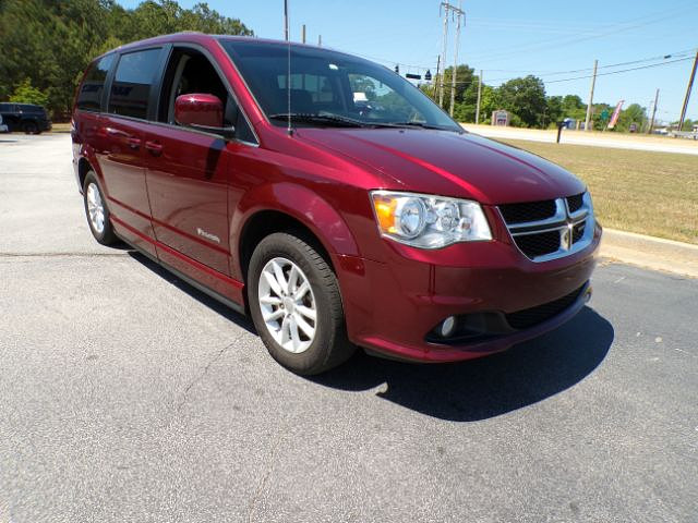 2019 Dodge Grand Caravan SXT's photo