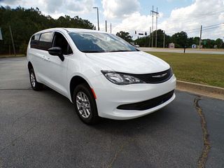 2026 Chrysler Voyager LX's photo