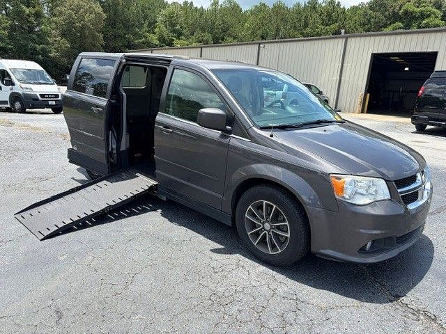 2017 Dodge Grand Caravan SXT's photo