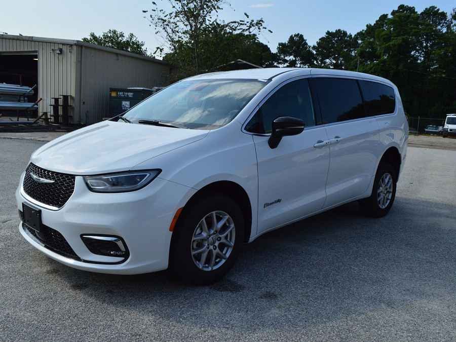 2025 Chrysler Pacifica Select - Photo 7