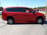 2025 Chrysler Pacifica Select - Photo 25