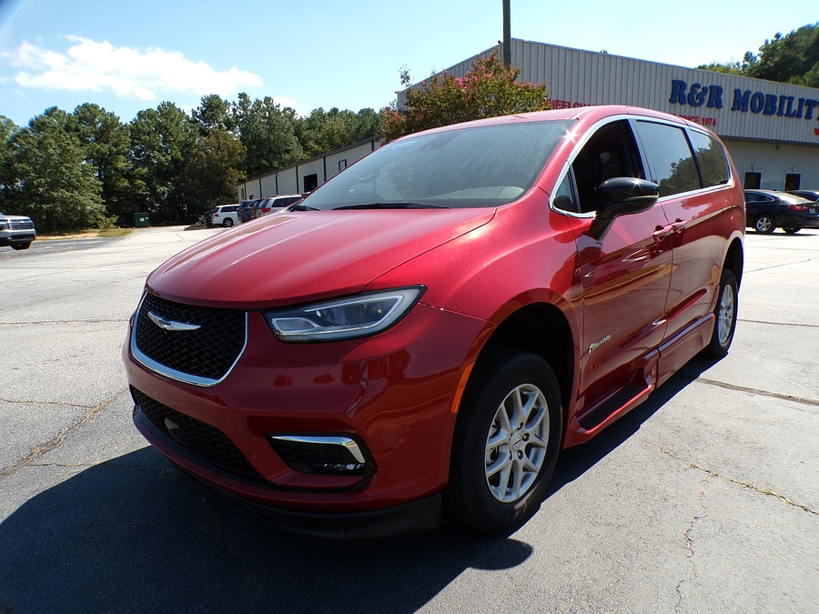 2025 Chrysler Pacifica Select - Photo 7