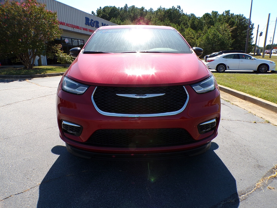 2025 Chrysler Pacifica Select - Photo 8