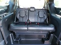 2025 Chrysler Pacifica Select - Photo 41