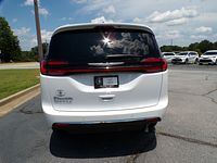 2025 Chrysler Pacifica Select - Photo 27