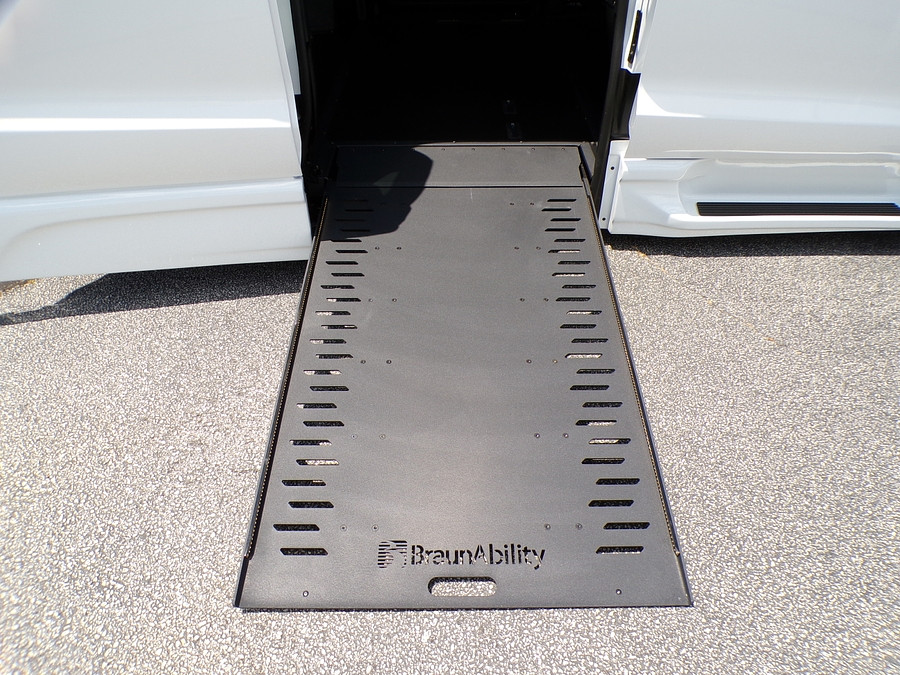 2025 Chrysler Pacifica Select - Photo 10