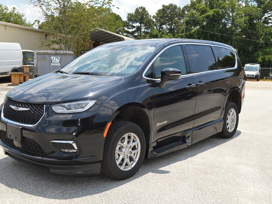 2025 Chrysler Pacifica Select - Photo 7