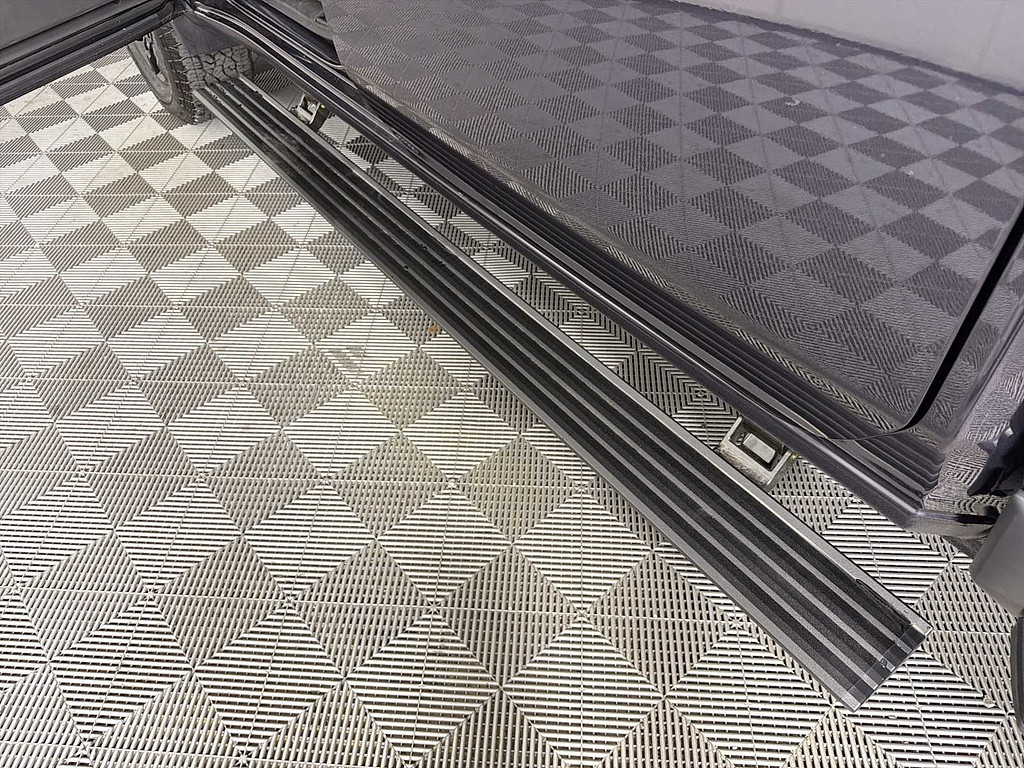 slide-image