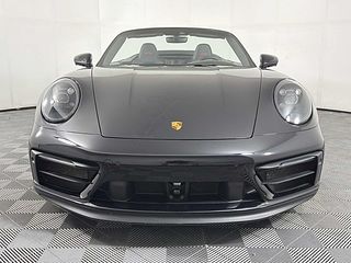 Thumbnail - 2022 Porsche 911