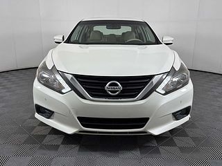 Thumbnail - 2017 Nissan Altima
