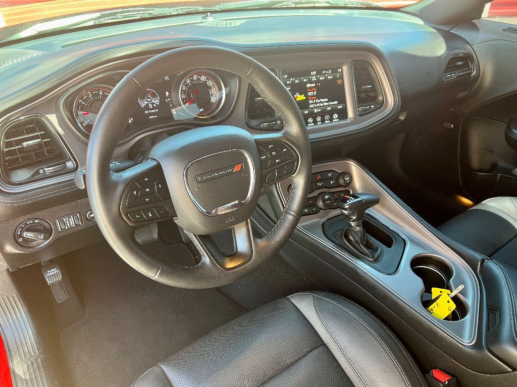 2023 Dodge Challenger SXT - Photo 8