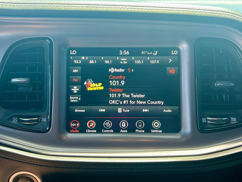 2023 Dodge Challenger SXT - Photo 14