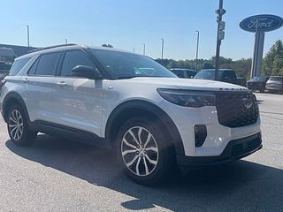 Thumbnail - 2025 Ford Explorer