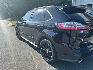 Thumbnail - 2020 Ford Edge