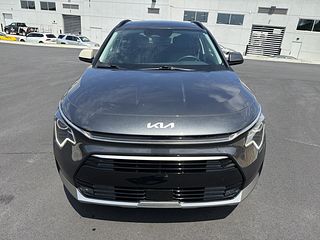 Thumbnail - 2024 Kia Niro