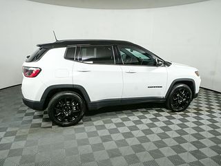 Thumbnail - 2023 Jeep Compass