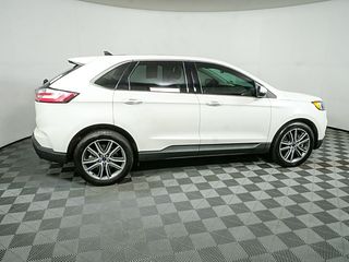 Thumbnail - 2022 Ford Edge