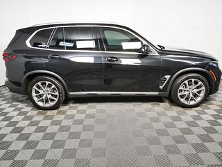 Thumbnail - 2024 BMW X5