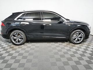 Thumbnail - 2023 Audi Q8