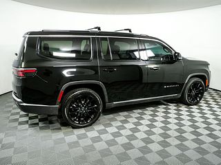 Thumbnail - 2022 Jeep Wagoneer