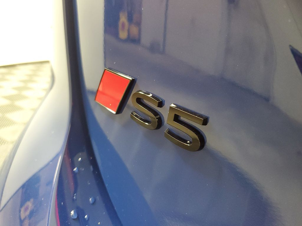 slide-image