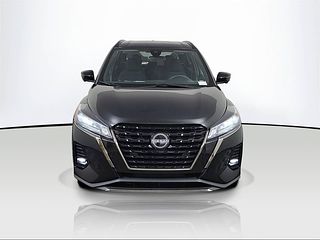 Thumbnail - 2024 Nissan Kicks