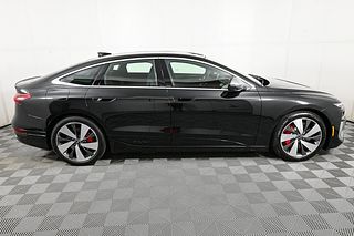 Thumbnail - 2025 Audi S6 Sportback e-tron