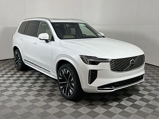 Thumbnail - 2026 Volvo XC90 Plug-In Hybrid